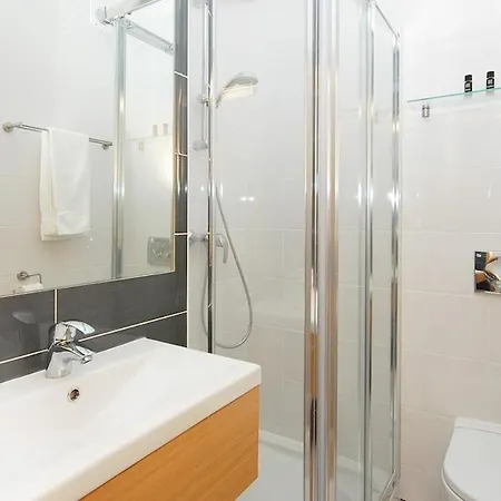 Apartment Vitismar Mit Pool *